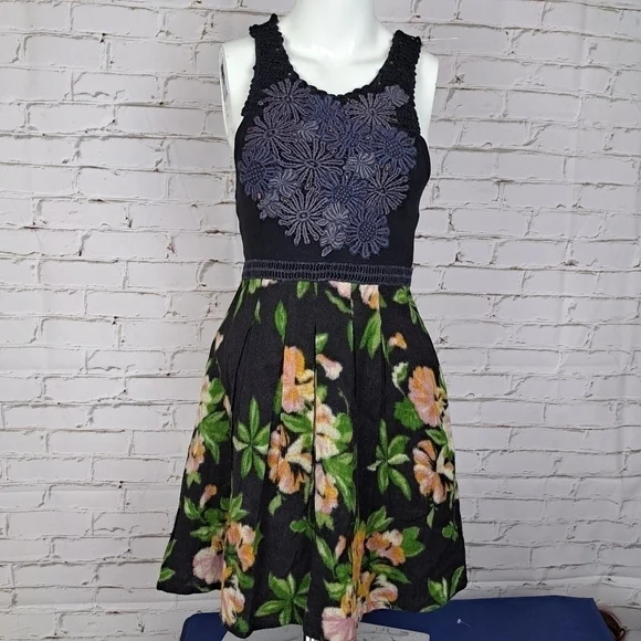 FREE People Crochet Embroidered‎ Wool Blend Mini Dress - Picture 4 of 13